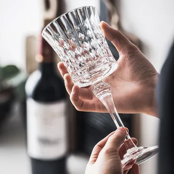 Evropa Styl Crystal Glass Retro Vyřezávané Luxusní Pohár Diamond Víno Poháry, Skleničky Na Šampaňské Bar Party Hotel Pití Ware